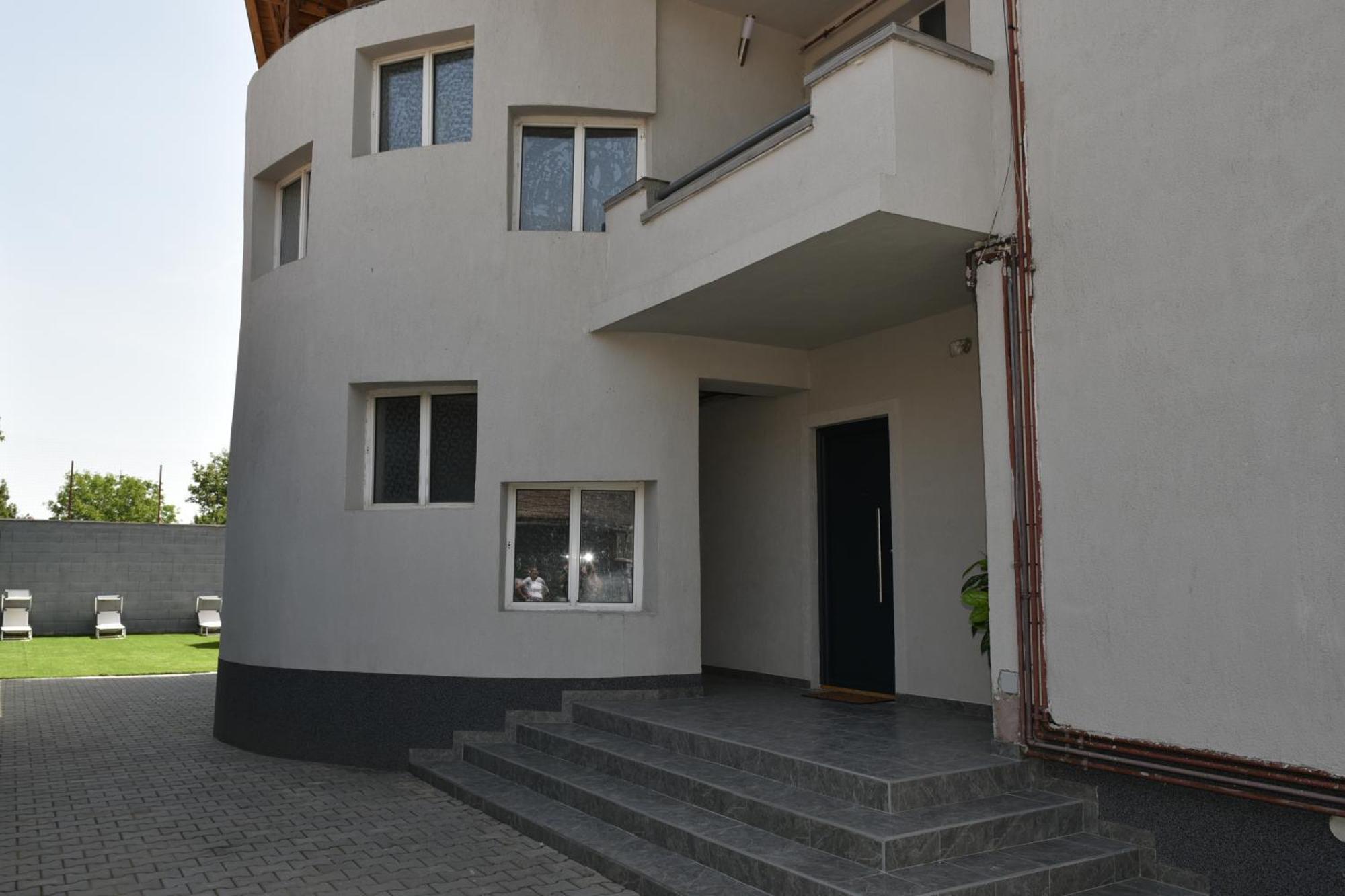 Apartament'S Moise トゥルダ エクステリア 写真