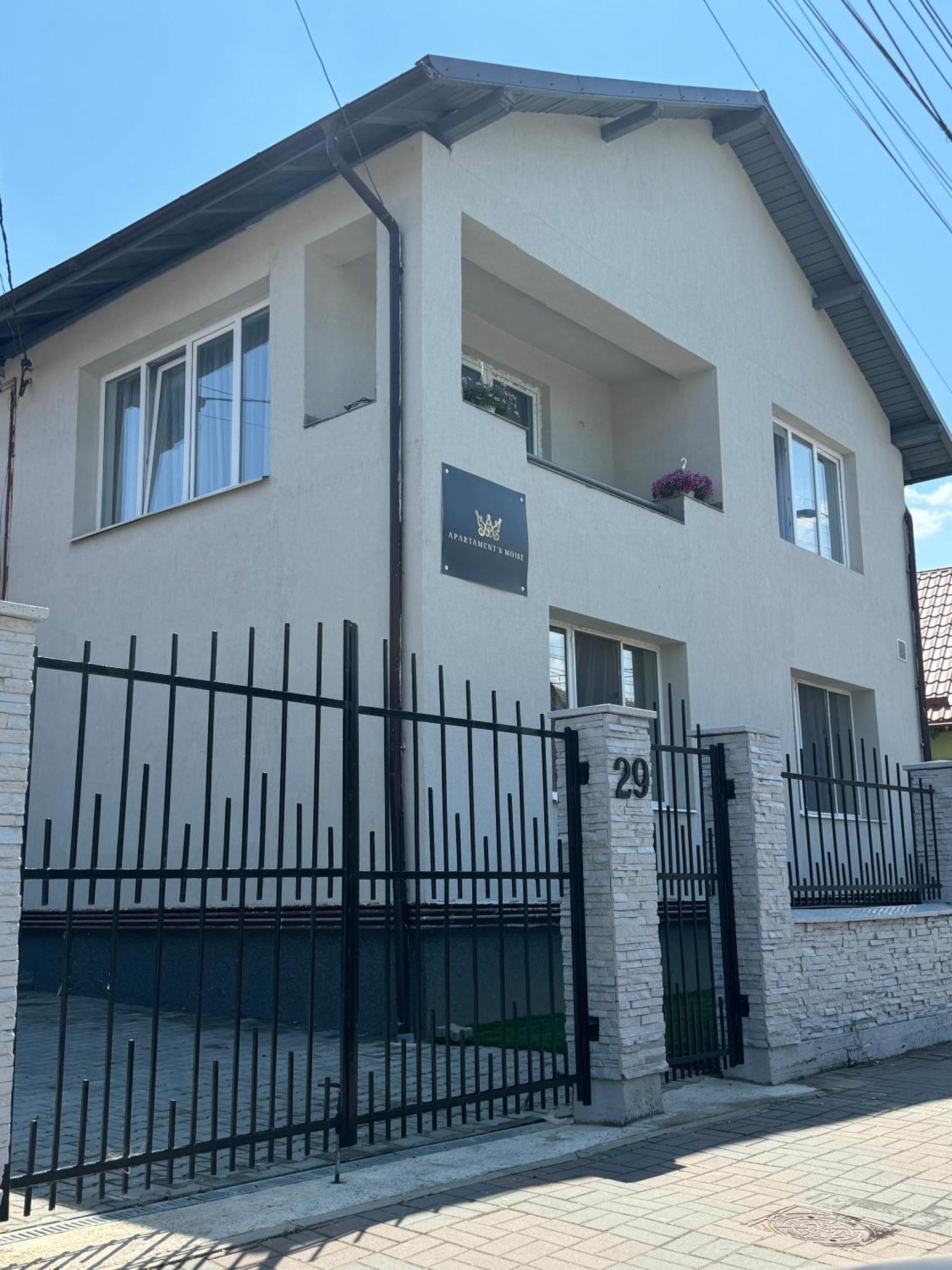 Apartament'S Moise トゥルダ エクステリア 写真